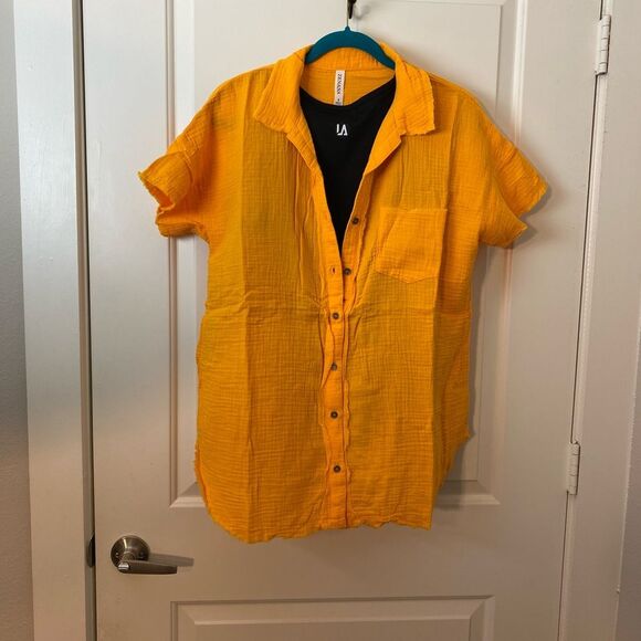 ZENANA Gauze Cotton Front Buttons Large Raw Edge Short Sleeve Mustard Shirt Top - Picture 6 of 9